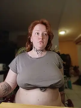 CURVYSAKURA webcam