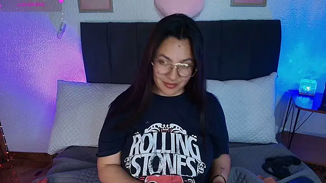 samm_curvy webcam