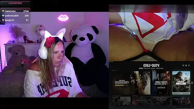 Angie-night webcam
