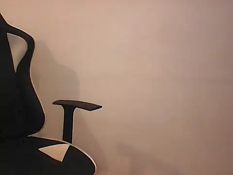 Kalel17073 live cam on StripChat