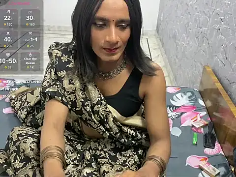 LuvLayla webcam