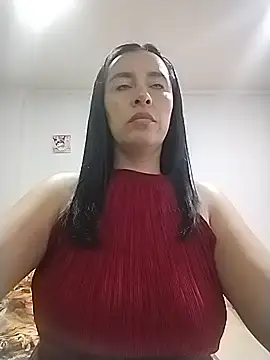 hailey85 live cam on StripChat