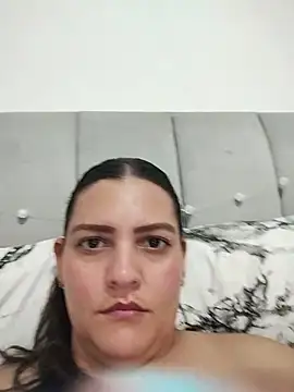 Mia_Hampton live cam on StripChat