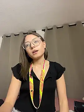 PrettyAmber webcam