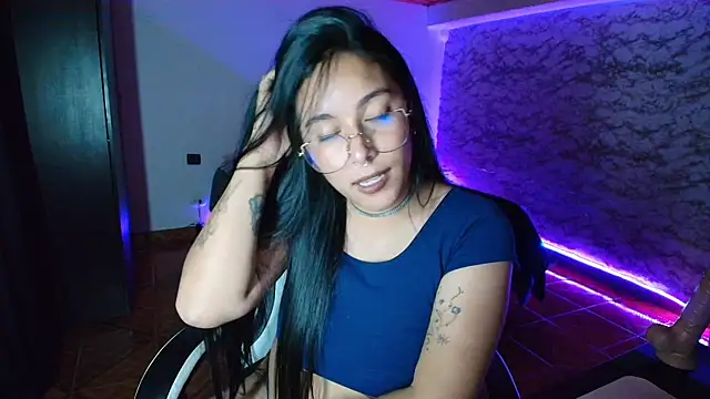 Camila_IRoose webcam