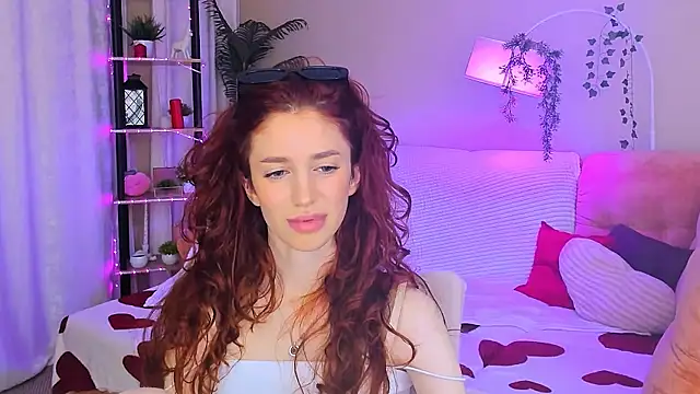 ChristinaConteeree webcam