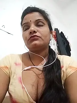 Cut_rani64 webcam