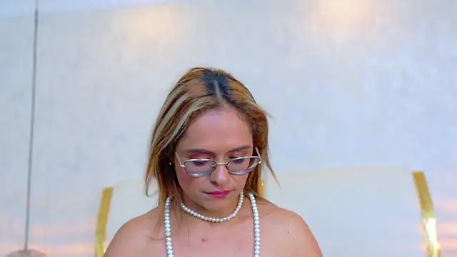 MarilynVega1 webcam