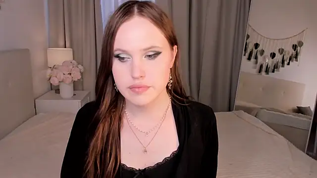 EffieMinki webcam