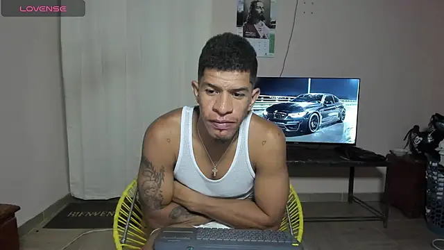 antonio_aguilarx webcam