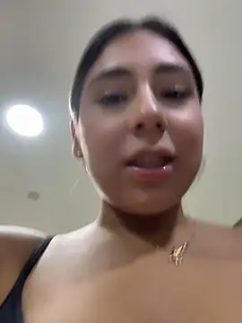 MelodyRey__ Live Webcam on Stripchat