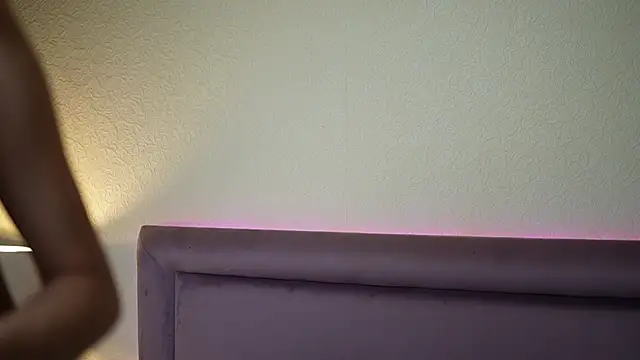 JoelleApril webcam