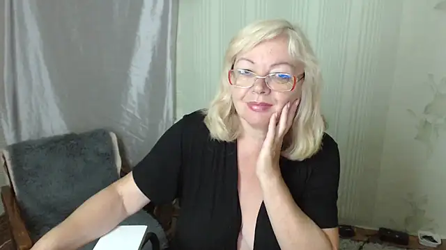 LavandaMay webcam