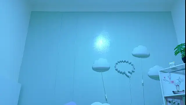 TianaMiller__ webcam