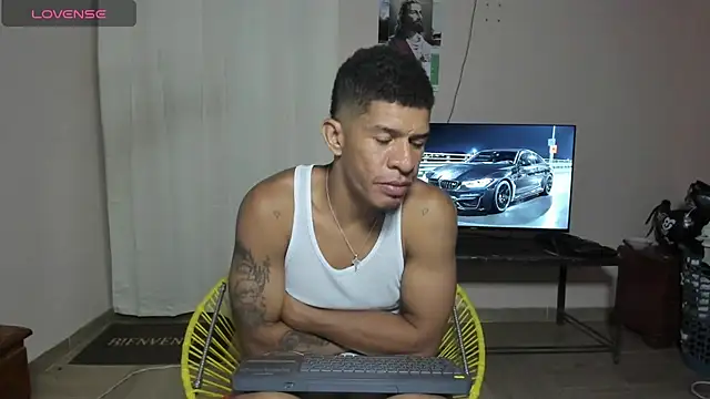antonio_aguilarx webcam