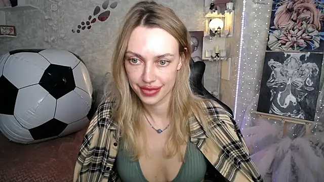 NickyAdamidi webcam