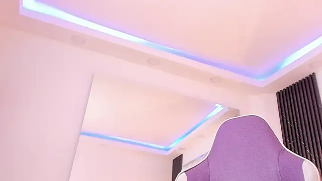 Maia_Clark520 webcam