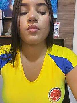Mulan_rousse Live Webcam on Stripchat