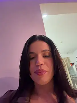 Rafaellaz live cam on StripChat