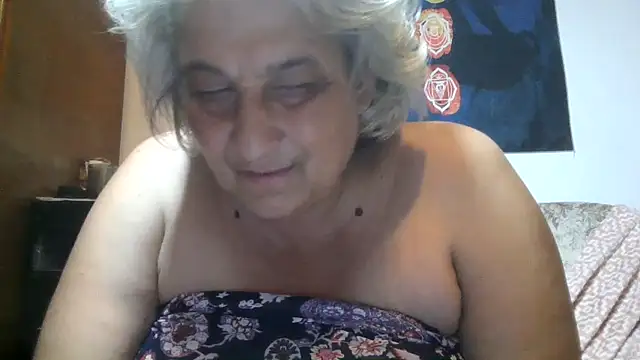 ExquisiteMature webcam