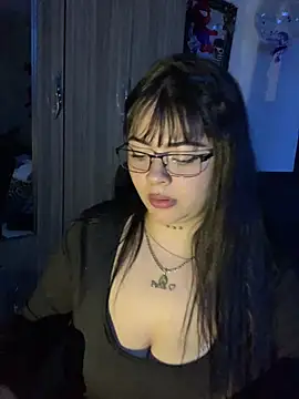 lilith__immaculatte live cam on StripChat
