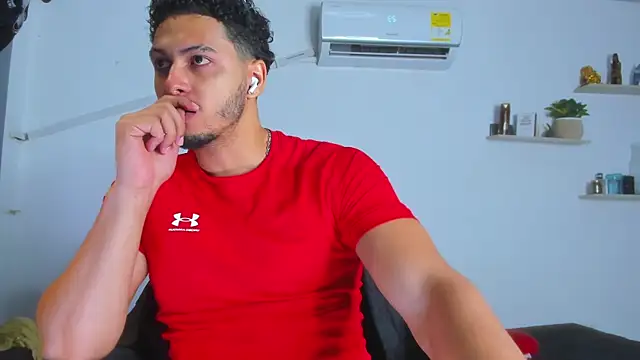 Kris_Khalifa69 live cam on StripChat