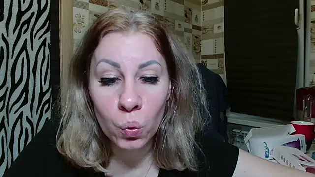 TherestlessKitty live cam on StripChat