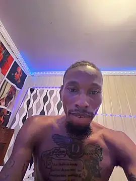 KingDerRico live cam on StripChat