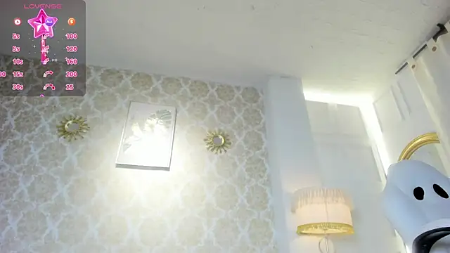 LilyThea webcam