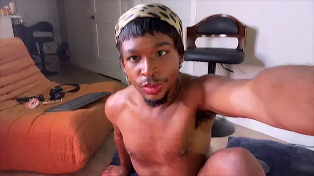 KaiTemptation webcam
