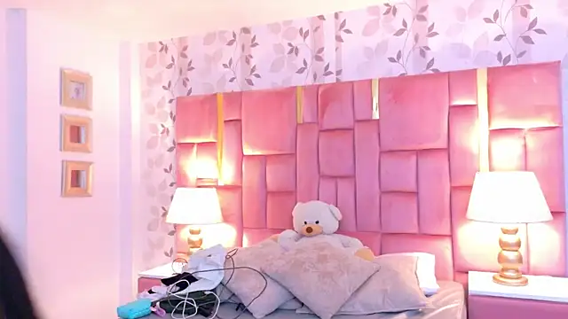 LaylaaDoll webcam