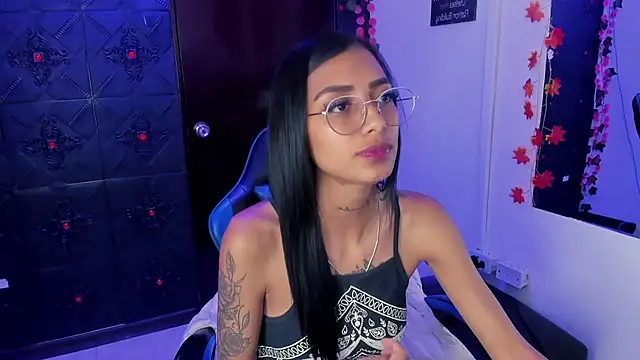 KarlaSlutSkinny__ webcam