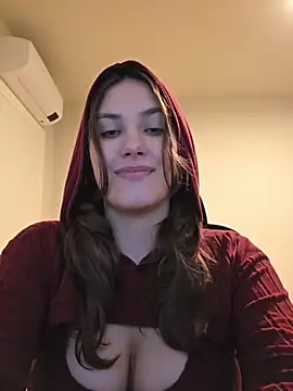 MiaRides19 live cam on StripChat