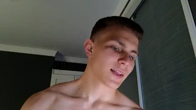 madisonboy live cam on StripChat