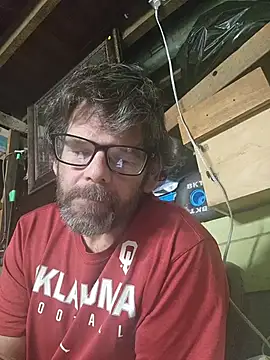 ultimateBWC live cam on StripChat