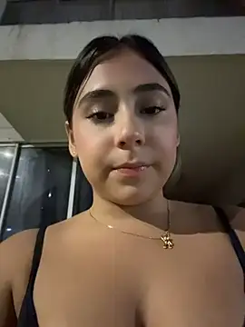 MelodyRey__ webcam