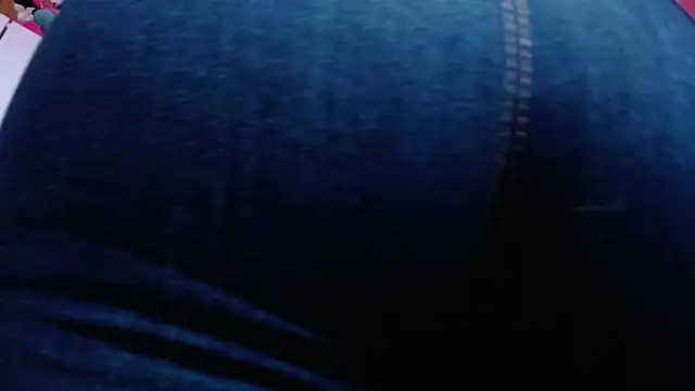 Carolina_Bluee webcam