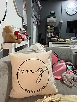 BarbieBonnet webcam