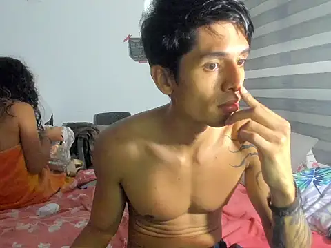Lizria12 live cam on StripChat