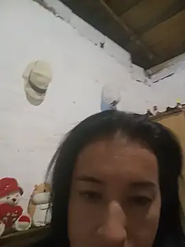 Adriananoir live cam on StripChat
