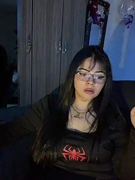 lilith__immaculatte live cam on StripChat