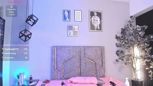 Liastarkk live cam on StripChat