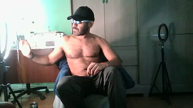 militars - MILITARS's free webcam - UK Sex Cams