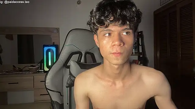 OopsAgain_ webcam