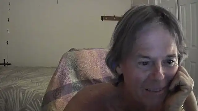 nakeedcowboi65 webcam