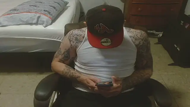 DADDY_KANE8--- live cam on StripChat