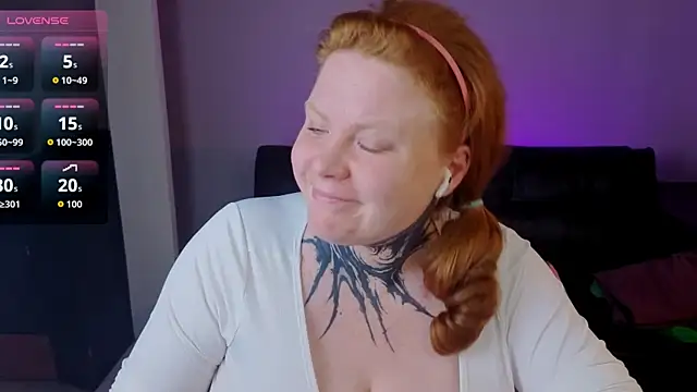Watch Cassie_xKiss live on EroticFlix - High definition streams