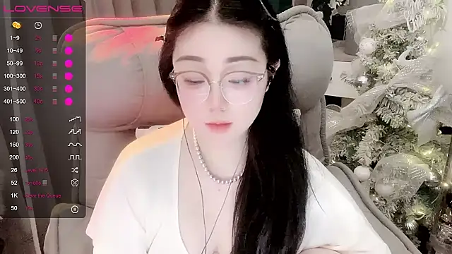 Monica-666888- webcam