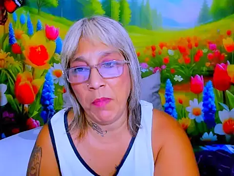 indianroxy webcam