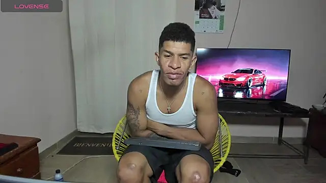 antonio_aguilarx webcam